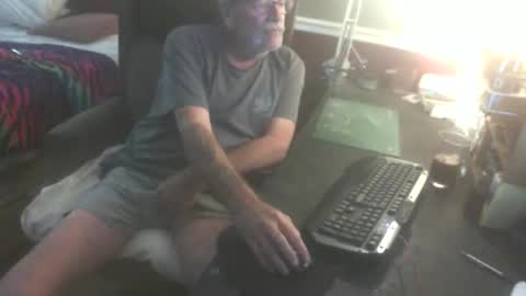 Snapshot of scotsman_62 chatting on 03.11.26 scotsman_62 online show from 03.11.26