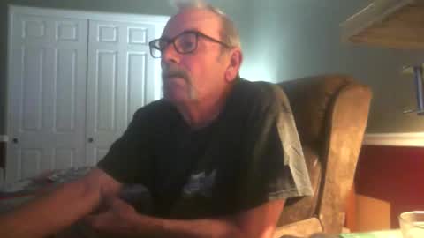 Snapshot of scotsman_62 chatting on 04.08.26 scotsman_62 online show from 04.08.26