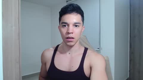 Snapshot of scott_brasher1 chatting on 01.16.25 Twitter Scott brasher1 Instagram Camiloestuardo2 online show from 01.16.25