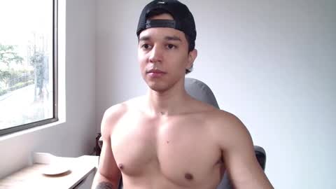 Snapshot of scott_brasher1 chatting on 02.17.25 Twitter Scott brasher1 Instagram Camiloestuardo2 online show from 02.17.25