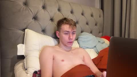 Snapshot of scottish_twink01 chatting on 01.12.25 danny online show from 01.12.25