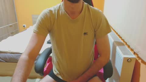 Snapshot of scotty_98 chatting on 01.29.25 scotty_98 online show from 01.29.25