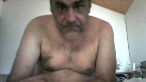 Snapshot of scubi007 chatting on 09.29.25 scubi007 online show from 09.29.25