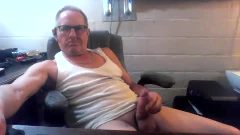 eating pussy  sucking dick online show from 04.14.26