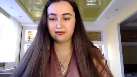 Elizabeth  online show from 12.12.24