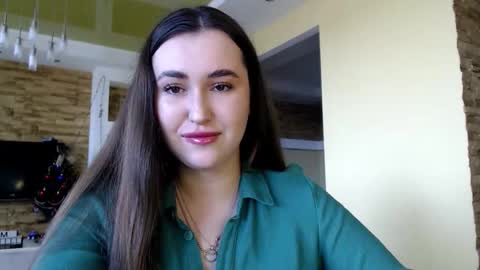 Elizabeth  online show from 01.09.25