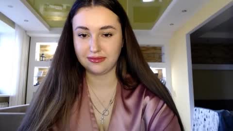 Elizabeth  online show from 03.04.25