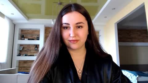 Elizabeth  online show from 03.11.25