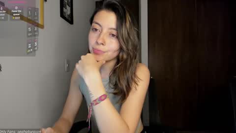 Snapshot of seahotseason chatting on 11.13.25 Aria Independent model online show from 11.13.25