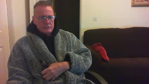 Snapshot of seakrait chatting on 12.08.24 seakrait online show from 12.08.24