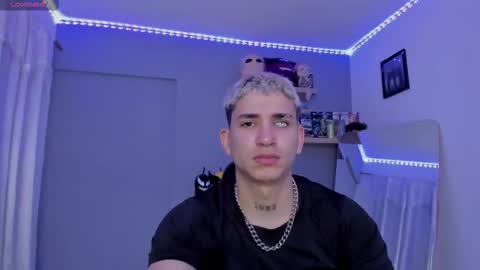 Snapshot of sebas__23 chatting on 02.27.25 Sebastin online show from 02.27.25