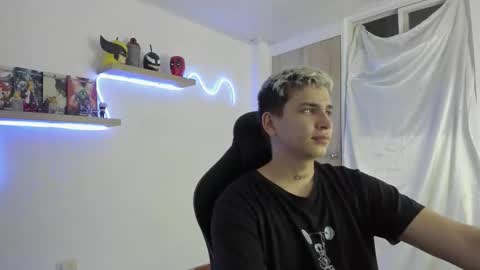 Snapshot of sebas__23 chatting on 11.24.25 Sebastin online show from 11.24.25