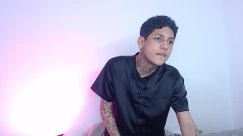  CAMILA Y SEBASTIAN online show from 02.17.26