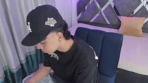 Snapshot of sebas_pretty7 chatting on 03.24.26 sebas_pretty7 online show from 03.24.26