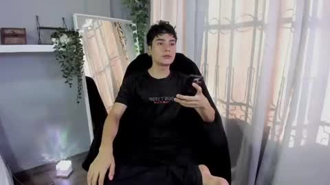 Snapshot of sebas_rosse chatting on 07.15.26 sebastian online show from 07.15.26