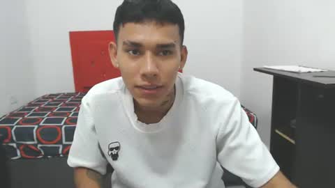 Snapshot of sebasbight chatting on 09.23.25 sebasbight online show from 09.23.25