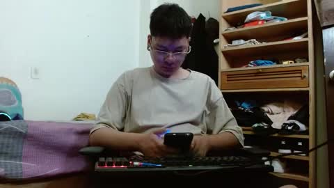 Snapshot of sebasslops chatting on 01.31.25 Sebas online show from 01.31.25