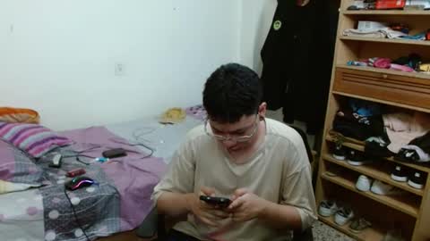 Snapshot of sebasslops chatting on 02.01.25 Sebas online show from 02.01.25