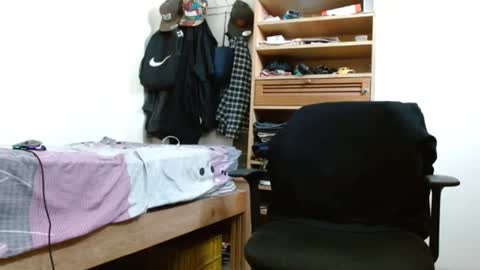 Snapshot of sebasslops chatting on 02.02.25 Sebas online show from 02.02.25