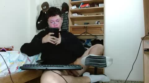 Snapshot of sebasslops chatting on 02.12.25 Sebas online show from 02.12.25