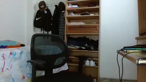 Snapshot of sebasslops chatting on 02.17.25 Sebas online show from 02.17.25