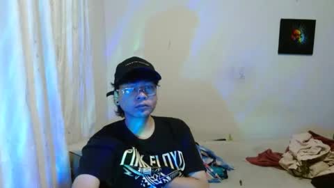 Snapshot of sebasslops chatting on 10.18.25 Sebas online show from 10.18.25