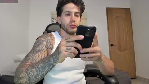 Snapshot of sebastianortizm chatting on 07.15.26 Lucian Sinclair online show from 07.15.26