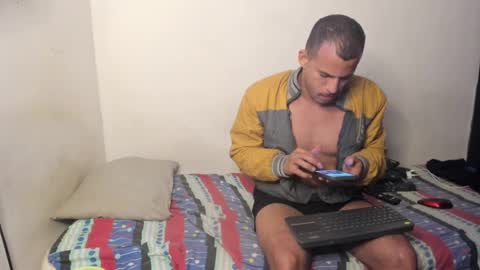 Snapshot of sebastianp13 chatting on 01.06.25 sebatian palacios online show from 01.06.25