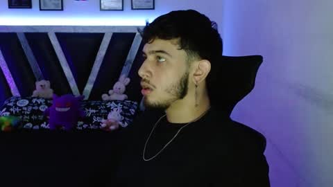 Snapshot of sebasxxl12 chatting on 10.17.25 Sebas online show from 10.17.25