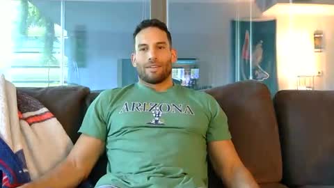 Snapshot of sebroyce chatting on 06.03.26 Sebastian Royce online show from 06.03.26