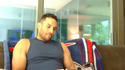 Snapshot of sebroyce chatting on 06.09.26 Sebastian Royce online show from 06.09.26