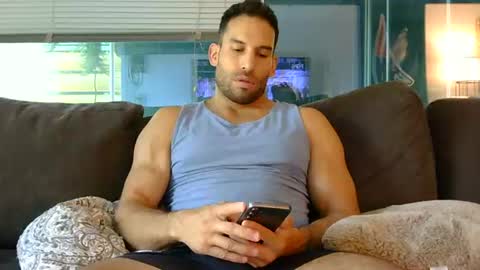 Snapshot of sebroyce chatting on 06.14.26 Sebastian Royce online show from 06.14.26