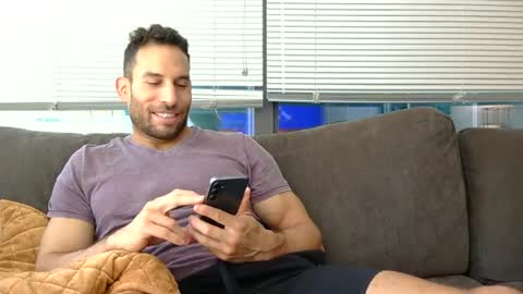 Snapshot of sebroyce chatting on 07.20.26 Sebastian Royce online show from 07.20.26