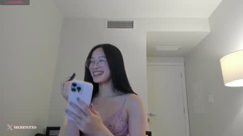 Angela online show from 02.04.25