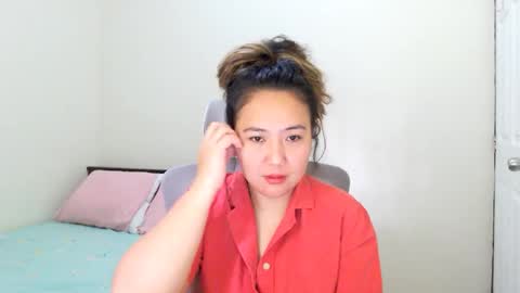 Snapshot of secretlover010101 chatting on 03.04.25 MILAN online show from 03.04.25