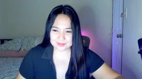 Snapshot of secretlover010101 chatting on 05.16.26 MILAN online show from 05.16.26