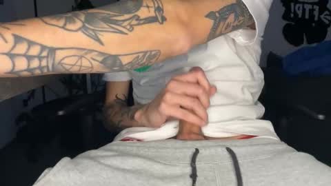 Snapshot of secretlust96 chatting on 11.13.25 secretlust96 online show from 11.13.25