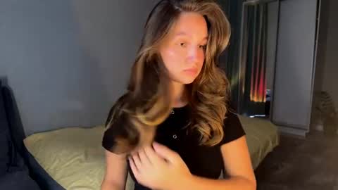 Snapshot of secretnaya_girl chatting on 07.04.26 Alina online show from 07.04.26