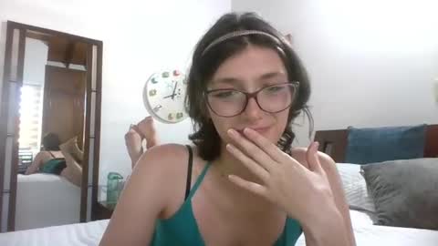 Snapshot of secretprivatebunny chatting on 07.16.26 Maria online show from 07.16.26