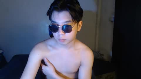 Snapshot of seduceme01 chatting on 12.15.25 seduceme01 online show from 12.15.25