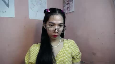 JUST CALL ME ABIA  online show from 03.12.25