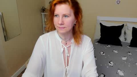 seductive_foxy_ online show from 09.17.25