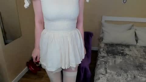 Snapshot of seductive_foxy_ chatting on 06.13.26 seductive_foxy_ online show from 06.13.26