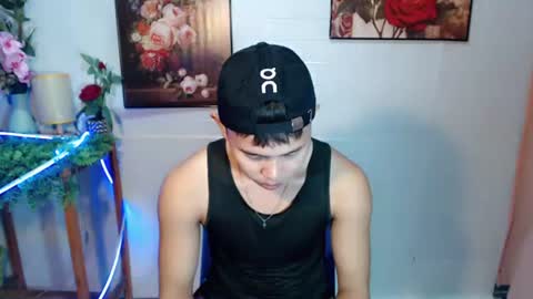 Snapshot of seductive_maxxx chatting on 06.30.26 Max online show from 06.30.26