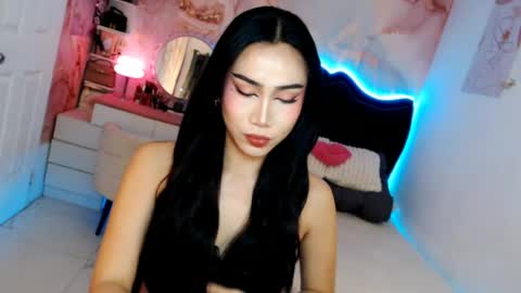 Snapshot of seductive_vana chatting on 07.05.26 Vanessa online show from 07.05.26