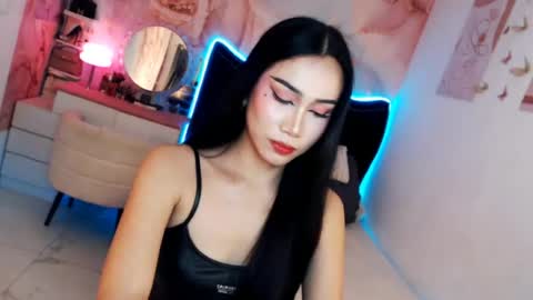 Snapshot of seductive_vana chatting on 07.07.26 Vanessa online show from 07.07.26