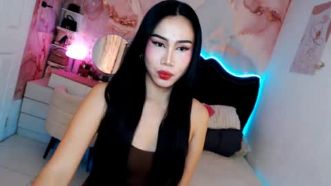 Snapshot of seductive_vana chatting on 07.12.26 Vanessa online show from 07.12.26