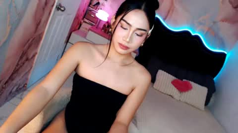 Snapshot of seductive_vana chatting on 07.24.26 Vanessa online show from 07.24.26