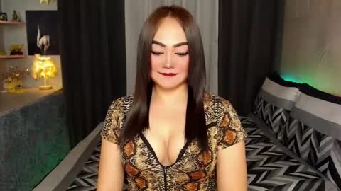 Snapshot of seductiveangelts69 chatting on 02.22.25 Angel online show from 02.22.25