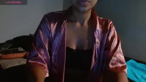 Snapshot of seductress_malia chatting on 07.23.26 seductress_malia online show from 07.23.26